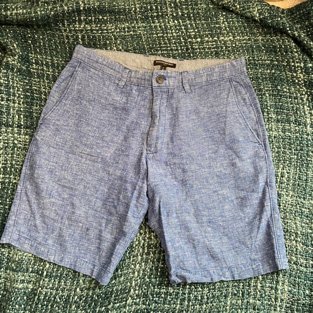 Banana Republic Linen Shorts (10”)